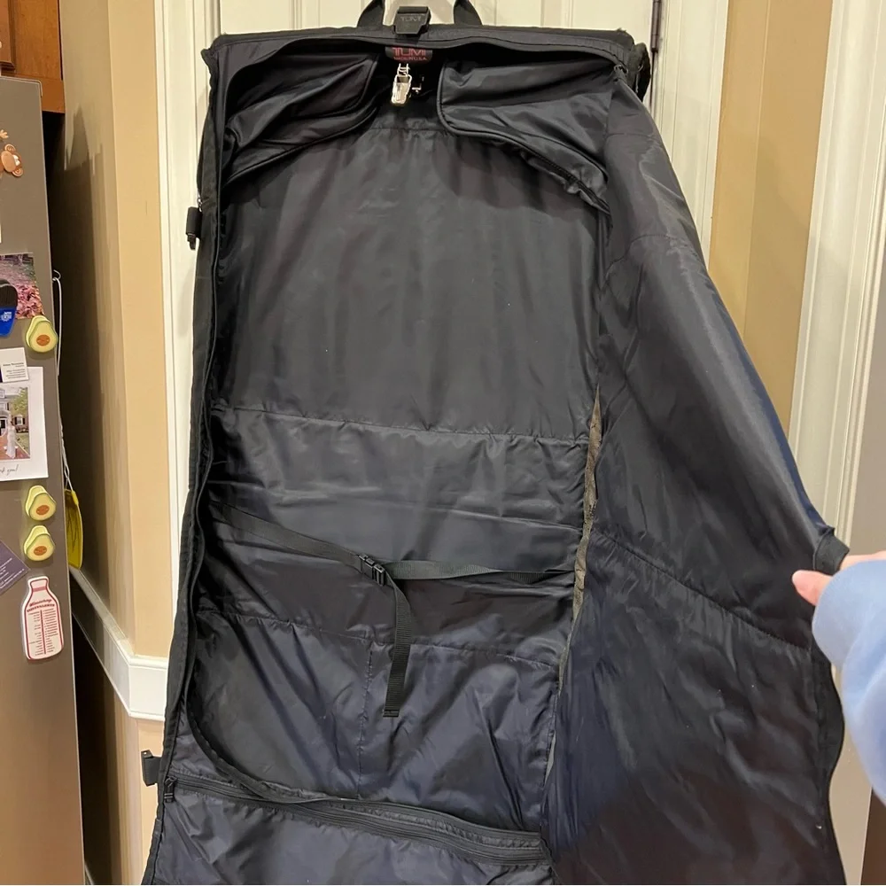 Vintage Tumi Foldable Garment Travel Bag Black Crossbody Strap